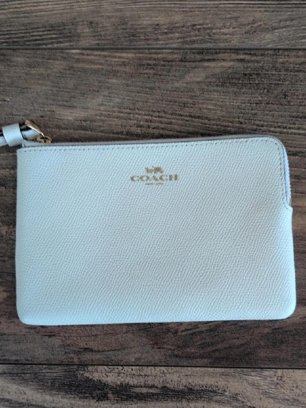 Coach Pebbled Leather Corner Zip Wristlet              M456
